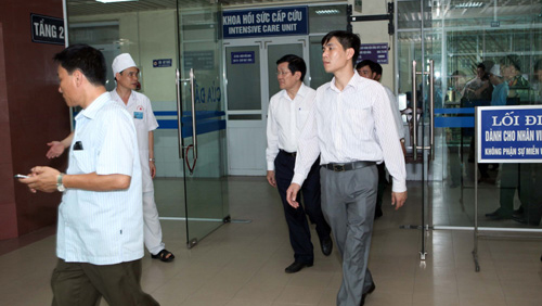 Presidente vietnamita visita los heridos del accidente de helicóptero